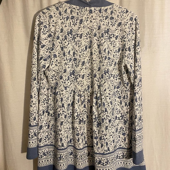 Cute Open Front Cardigan by Dahlia - Picture 2 of 4